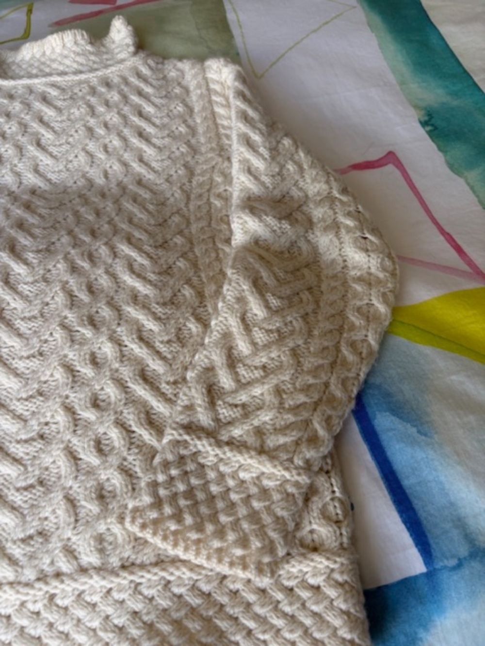 ARAN MOR Women's sz S Irish cable knit sweater polo neck natural white - Picture 12 of 14